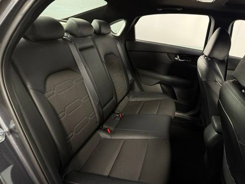 Used 2023 Kia Forte GT-Line w/ GT-Line Premium Package FWD image 17