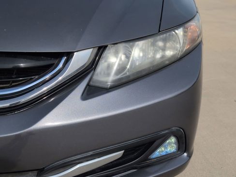Used 2013 Honda Civic Hybrid image 9