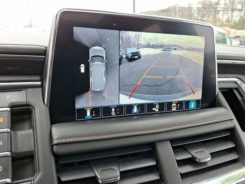 Used 2021 Chevrolet Tahoe RST w/ Luxury Package image 18