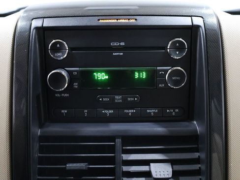 Used 2008 Ford Explorer Sport Trac Limited image 25