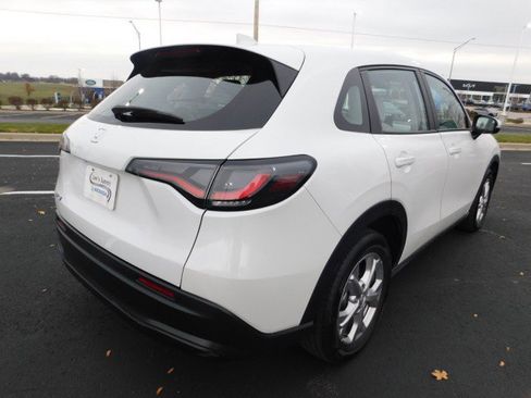 Used 2024 Honda HR-V LX image 3