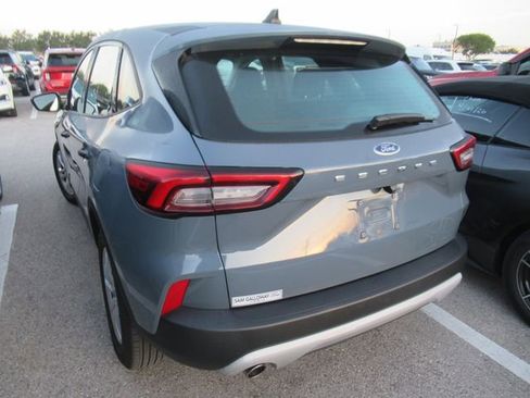 Used 2023 Ford Escape FWD image 4