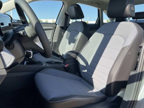 New 2026 Volkswagen Jetta SE FWD image 11