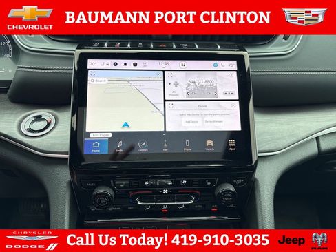 Used 2024 Jeep Grand Cherokee Limited w/ Luxury Tech Group II AWD/4WD image 18