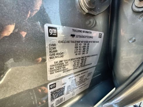 New 2026 GMC Sierra 1500 SLT image 36