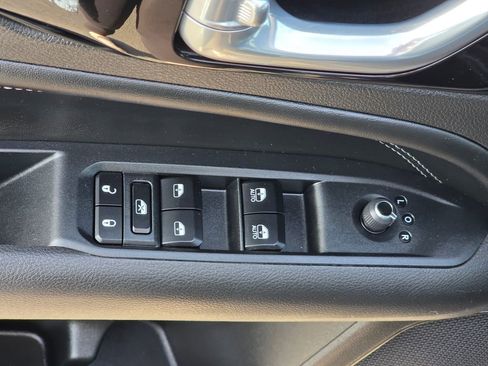 Used 2024 Jeep Compass Latitude w/ Altitude Special Edition image 13