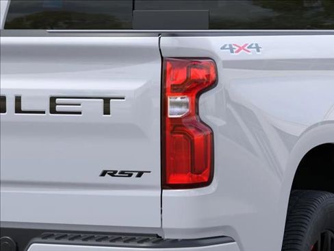 New 2026 Chevrolet Silverado 1500 RST w/ Redline Edition AWD/4WD image 13
