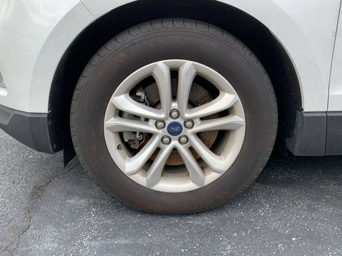 Used 2019 Ford Edge SEL w/ Equipment Group 201A AWD/4WD image 7