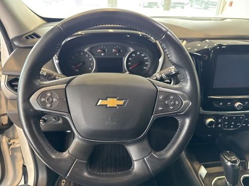 Used 2018 Chevrolet Traverse LT image 11