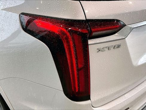 Used 2021 Cadillac XT6 Premium Luxury FWD image 27