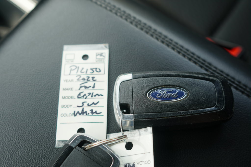 Used 2022 Ford Explorer XLT AWD/4WD image 33