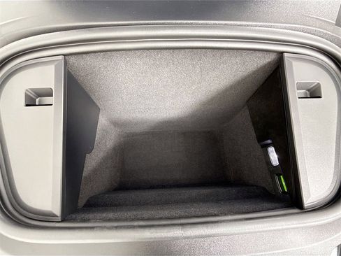 Used 2023 Porsche Taycan 4S image 27