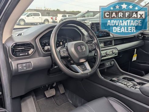 Used 2025 Honda Pilot Elite image 4