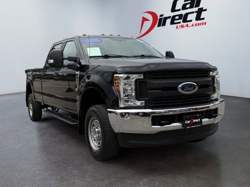 Used 2018 Ford F250 XL w/ Power Equipment Group AWD/4WD image 1