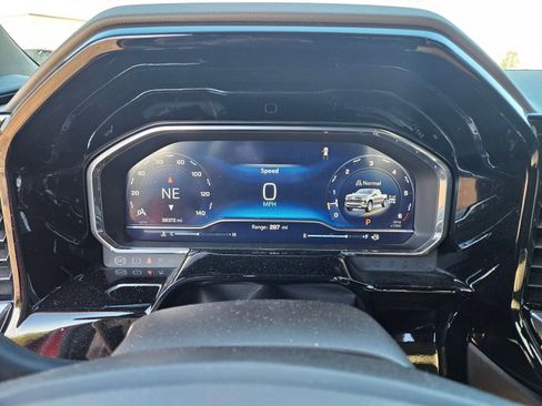 Used 2024 Chevrolet Silverado 1500 LTZ image 20