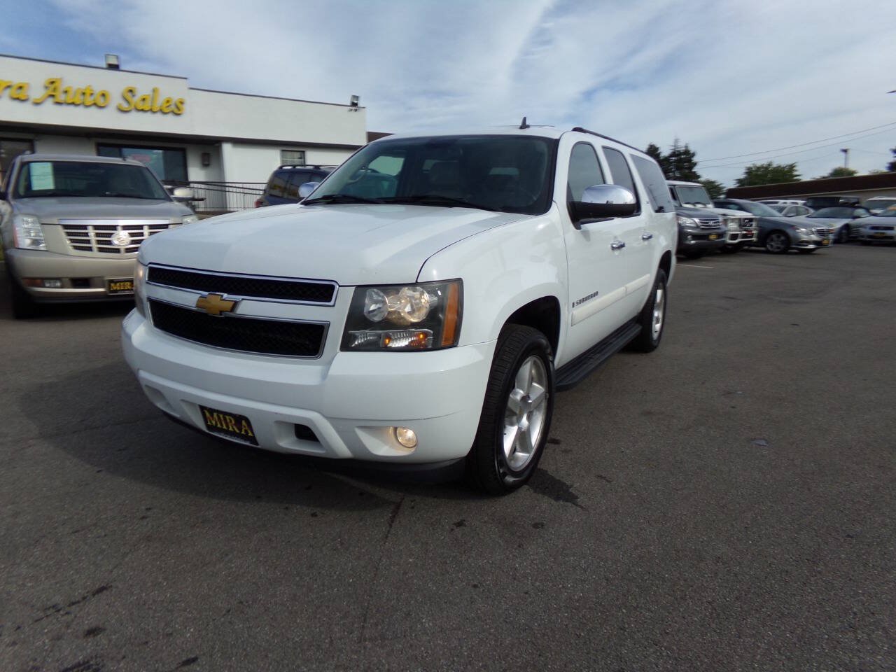 Used 2007 Chevrolet Suburban LTZ w/ LTZ Preferred Equipment Group AWD/4WD image 59