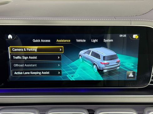 Used 2023 Mercedes-Benz Maybach GLS 600 4MATIC image 26