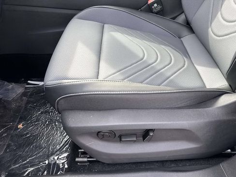 New 2026 Volkswagen Tiguan SE AWD/4WD image 15