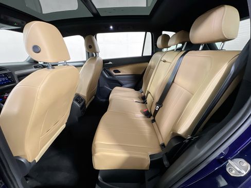 Used 2022 Volkswagen Tiguan SE image 22