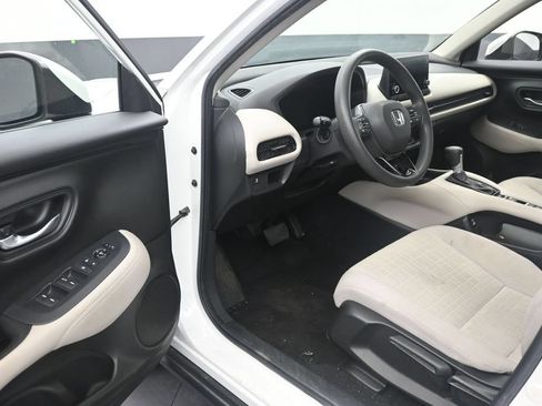 Used 2023 Honda HR-V LX image 10