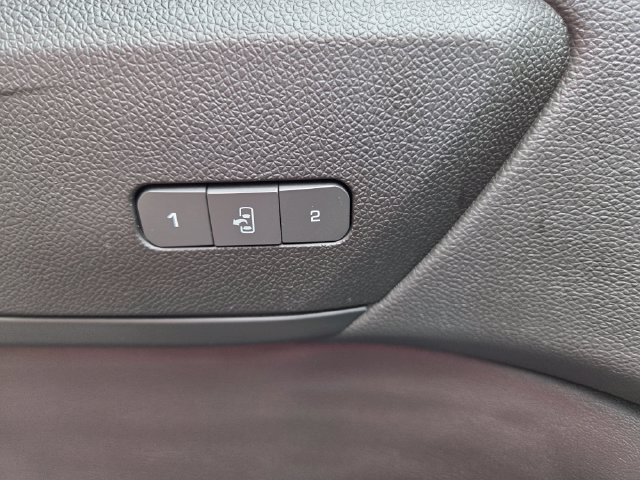 Used 2017 Chevrolet Traverse LT AWD/4WD image 14