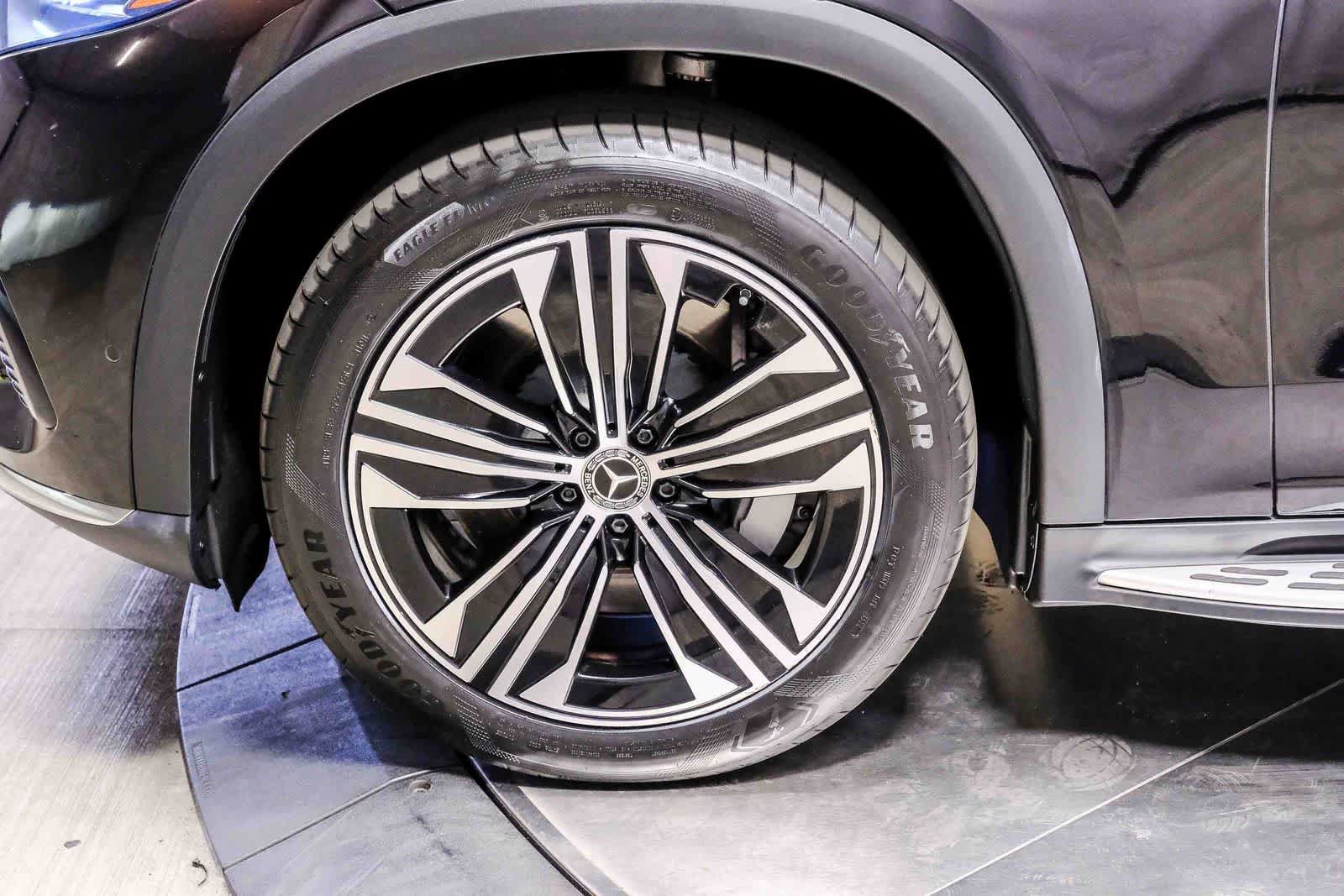 Certified 2024 Mercedes-Benz EQS 450+ SUV image 10