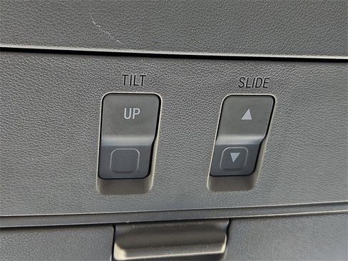 Used 2019 Toyota Sequoia SR5 image 20