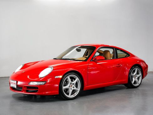 Used 2005 Porsche 911 Carrera RWD image 6