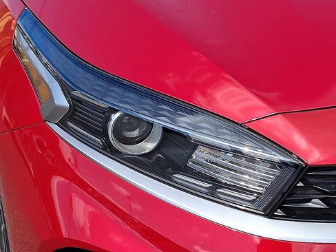 Used 2023 Kia Forte LXS image 10