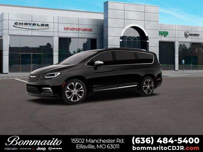 New 2026 Chrysler Pacifica Pinnacle