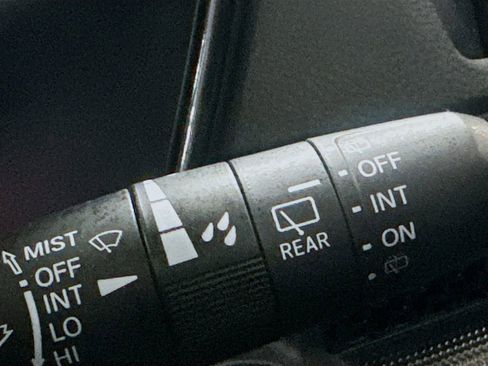 Used 2025 Honda CR-V Sport image 40