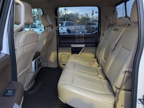 Used 2018 Ford F150 Lariat image 14