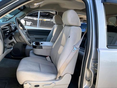 Used 2010 GMC Sierra 1500 SLE w/ Texas Edition image 8