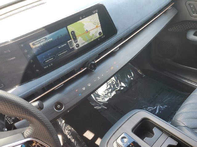 Used 2023 Nissan Ariya AWD/4WD image 19