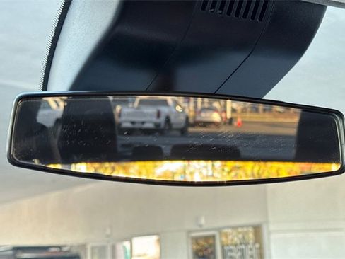 Used 2025 GMC Sierra 1500 Elevation image 25