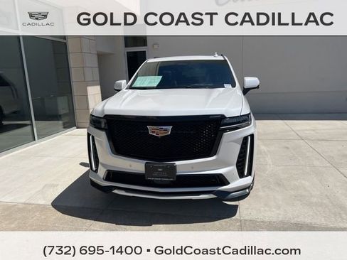 Used 2024 Cadillac Escalade ESV V w/ LPO, Floor Liner Package AWD/4WD image 5