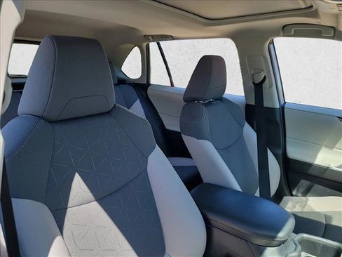 Used 2023 Toyota RAV4 XLE w/ Convenience Package image 14