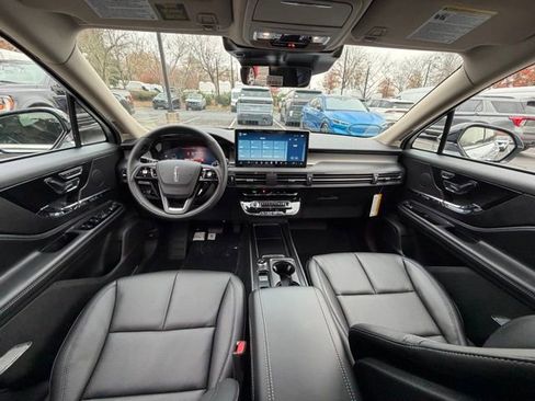 New 2026 Lincoln Corsair Premiere image 10