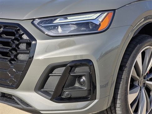 Used 2023 Audi SQ5 Premium Plus w/ Premium Plus Package image 6