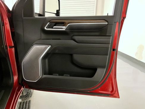 Certified 2025 Chevrolet Silverado 3500 High Country w/ High Country Premium Package image 16