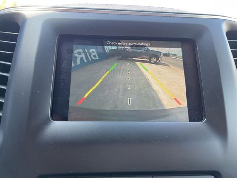 Used 2019 Jeep Cherokee Latitude w/ Popular Appearance Group image 30