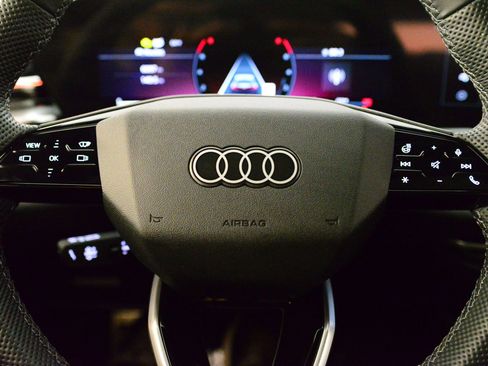 Used 2025 Audi S5 Premium Plus w/ Premium Plus Package image 32