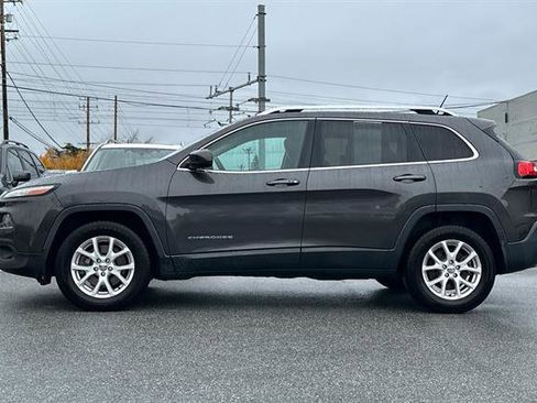 Used 2015 Jeep Cherokee Latitude w/ Comfort/Convenience Group image 6
