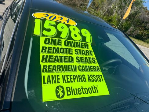 Used 2023 Chevrolet Malibu LT FWD image 23