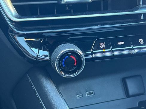 Certified 2025 Chevrolet Traverse High Country w/ LPO, Floor Liner Package image 5