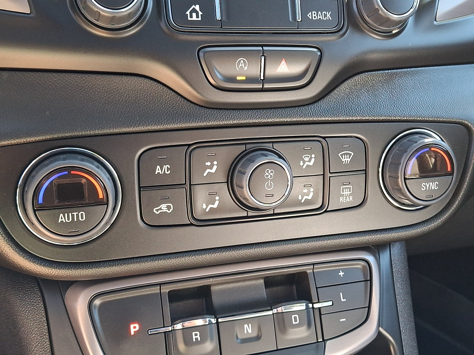Certified 2023 GMC Terrain AT4 w/ Tech Package AWD/4WD image 15
