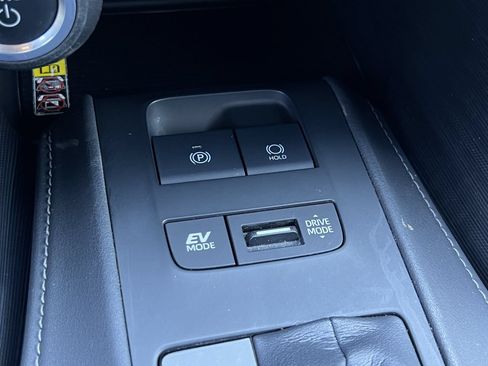 Used 2023 Toyota Venza XLE AWD/4WD image 20