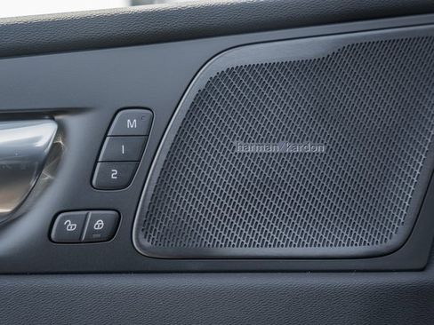 New 2026 Volvo XC60 B5 Plus w/ Climate Package image 41