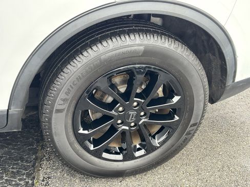 Used 2020 Ford Escape SE image 13