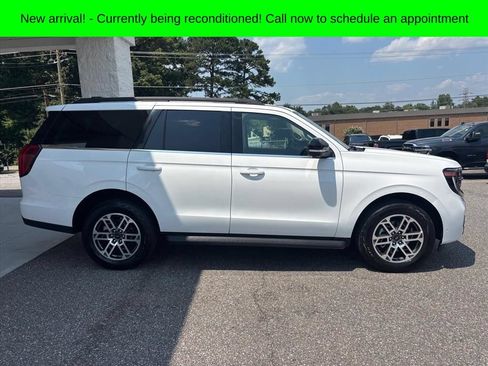 Used 2025 Ford Expedition Active AWD/4WD image 20